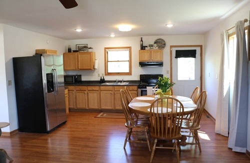 Waucoma House | Charming 4 Bedroom Home in Waucoma, Iowa-River front property
