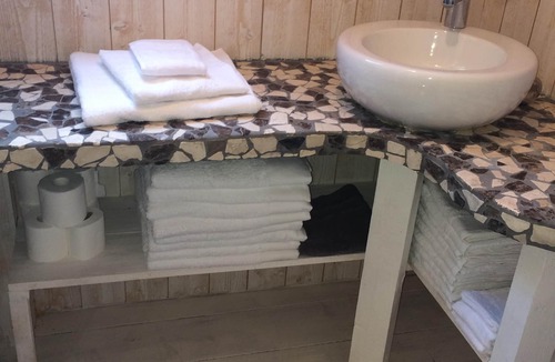 Ajou House | Charming and cosy Normandy farmhouse 90 minutes from Paris
