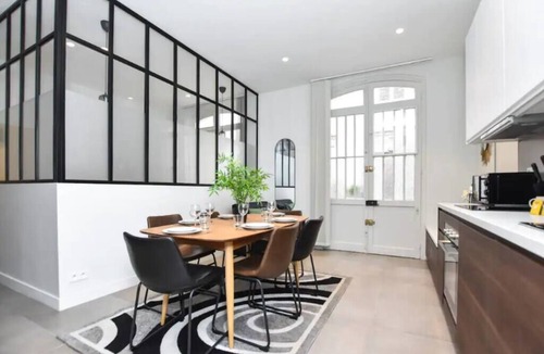 Saint-Vincent-de-Paul Apartment | Charming Apartment -3br/6p-gare du Nord/montmartre