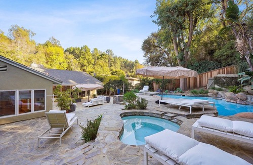 Bel Air House | Charming Bel Air Escape,3BR Villa with Views & Pool in Los Angeles