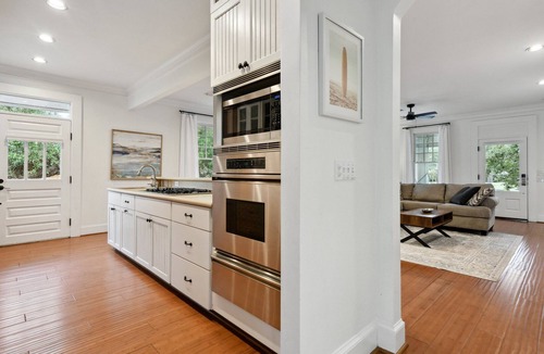 Gulfport House | Charming Cottage & Guest House 1 Block to Beach with Oaks and water views