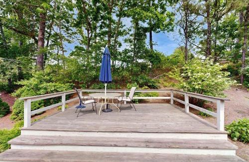 North Chatham House | Charming Dog Friendly North Chatham Ranch