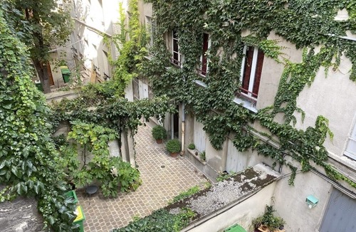 Montmartre House | Charming duplex apartment in Montmartre
