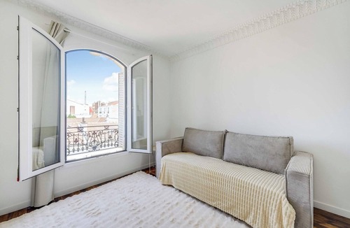 Aubervilliers Apartment | Charming Duplex 2BR/6P - Aubervilliers