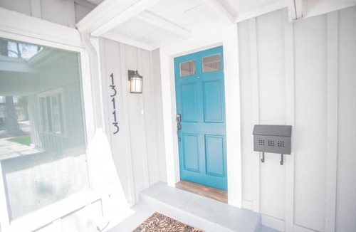 Sherman Oaks House | Charming Home near Universal Studios with Pool