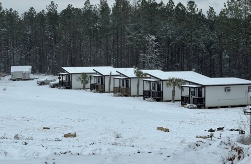 Woodville House | Charming luxury studio cottages with hints of rustic flare to help you RECHARGE