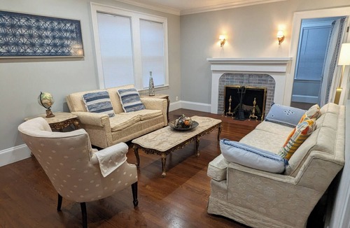Watertown House | Charming newly furnished 2-bedroom house in beautiful Watertown with AC