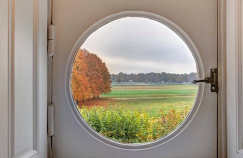 Chantilly Apartment | Charming renovated apartment in Chantilly with WiFi and parking