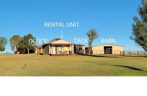 Elgin Cabin | Charming Rustic Ranch Cabin With Mountain Views Near Wineries