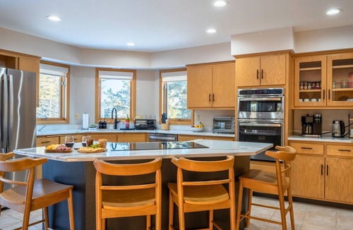 Sister Bay House | Charming Sister Bay Home | Backyard Oasis & HotTub