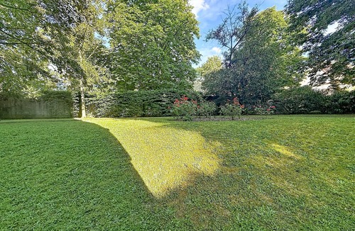 Maisons-Laffitte Apartment | Charming studio apartment in a private park