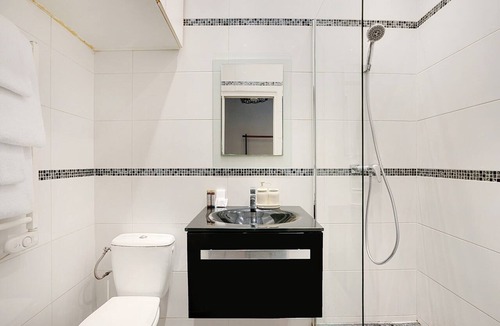 Hopital Saint-Louis Apartment | Charming Studio - 2P - Canal Saint-Martin/Républiq