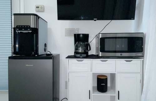 North Las Vegas Apartment | Charming studio in soothing North Las Vegas with AC