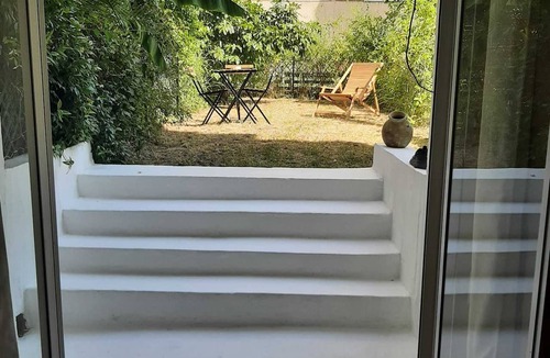 Epinettes Apartment | Charming Studio with Garden Terrace in the 17th C 07