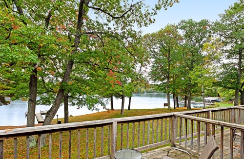 Eagle River Apartment | Charming suite w/ shared tennis, boat docks, free WiFi - dogs welcome!