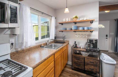 Winchester House | Charming Winchester Guesthouse near Wine Country