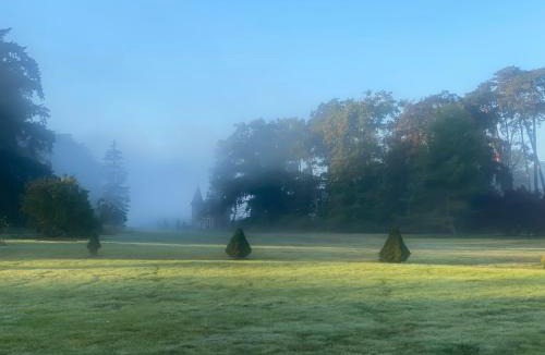 Chevrieres Bed & Breakfast | Chateau le Quesnoy