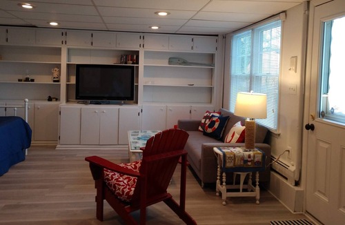 West Chatham House | Chatham’s Best - Enjoy a neighborhood close to town, beaches.
