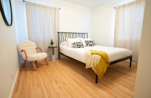 Sutter House | Cheerful 2-Bedroom Home Near LAX and Beach