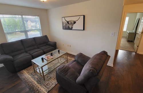 Sunshine House | Cheerful 6BR between LSU & NOLA
