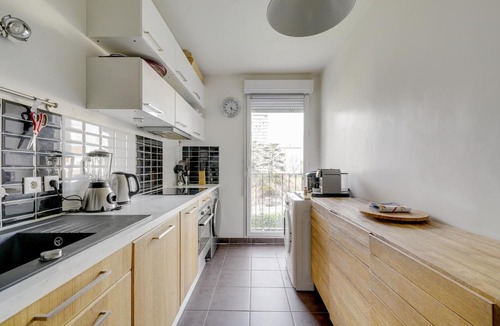 Orly Apartment | Chic apart with terrace and parking