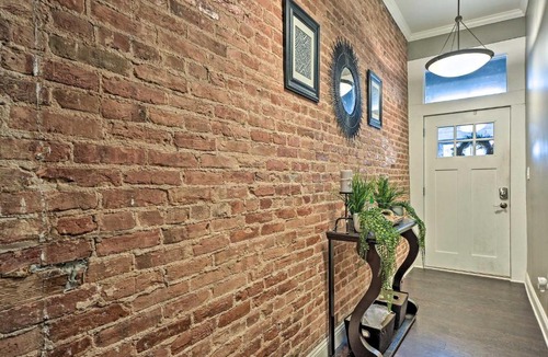Old Goucher Apartment | Chic Baltimore Apartment: 2 Mi to Downtown!