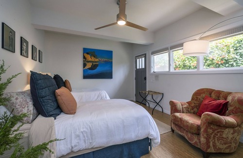 Montecito House | Chic Casita | Near Downtown | Short Walk to Beach