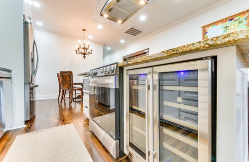 New Roads Apartment | Chic Louisiana Retreat - Balcony & River Views!