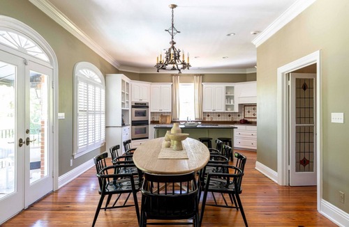 Fairhope House | Church St Collection - 109 Upper Levels