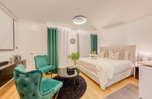 Quartier Vilmorin Apartment | Cinéma Moon Luxury - Gare 3min - Proche Paris
