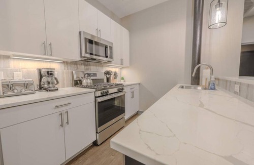 Downtown Boston Apartment | Classic and Chic Apartment 1 Bedroom