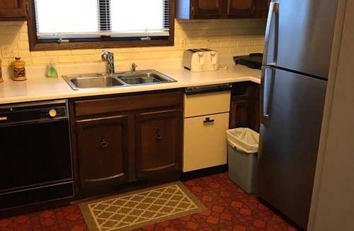 Eureka House | Classic Wisconsin Gem - Outstanding Water & Views