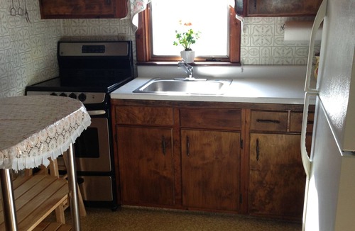 Sandwich Cottage | Clean Cozy Cottage, great location, walk to the beach!