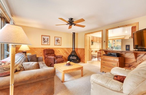 Eagle River Hotel | Cleerwood Village #270