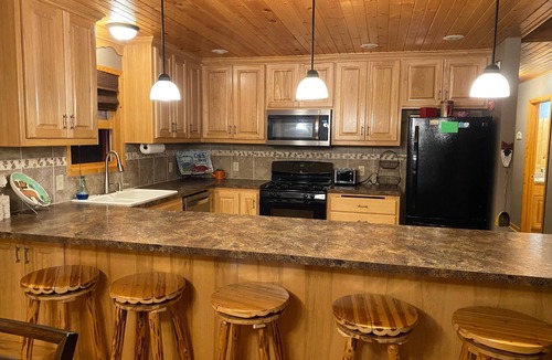 Hayward Cabin | Close to trails, COZY Cabin, close to the water, fireplace, Fall colors