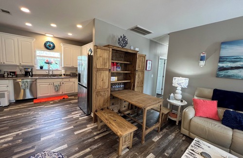 St. Martin House | Coast home on bayou. Clean, family-sized, and close to everything!