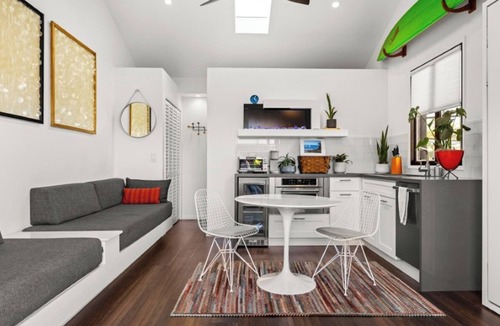 East Mesa Apartment | Coastal Escape by Shoreline Park