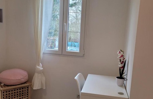 Survilliers Apartment | COCOONING HOUSE 211 SUITE AZUR appartement AEROPORT PARIS ROISSY CDG, PARC ASTERIX, CHATEAU DE CHANTILLY, STADE DE FRANCE