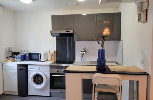 Survilliers Apartment | COCOONING HOUSE 211 SUITE AZUR appartement AEROPORT PARIS ROISSY CDG, PARC ASTERIX, CHATEAU DE CHANTILLY, STADE DE FRANCE
