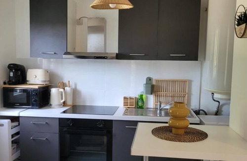 Survilliers Apartment | COCOONING HOUSE Suite 216 SWEET AND HARMONY- AEROPORT PARIS ROISSY CDG, PARC ASTERIX, CHATEAU DE CHANTILLY, STADE DE FRANCE