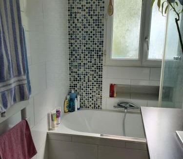 Le Chesnay Bed & Breakfast | Colibri