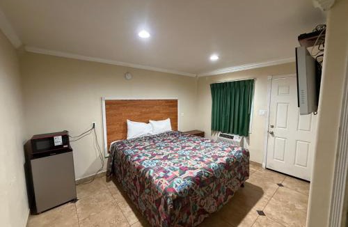 Los Angeles Hotel | Colony Motel