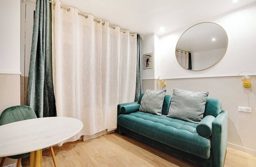 18th Arrondissement Apartment | Comfort apartment 1BD/4P with AC - Near Montmartre