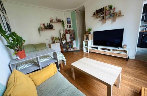 Issy-les-Moulineaux Apartment | Comfortable studio close to the Seine