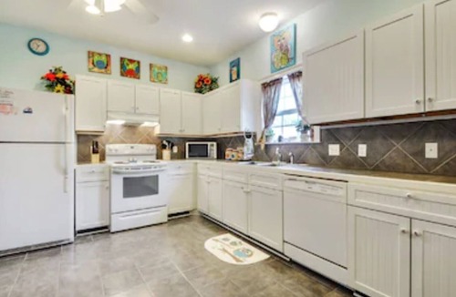Bay St Louis Apartment | Comfortable, Spacious & Great Location!