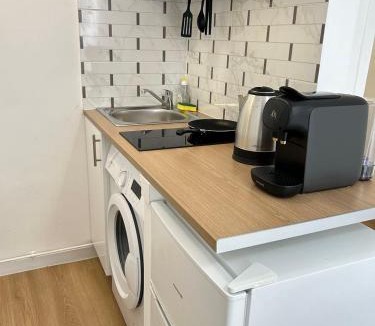 Quartier de Rochechouart Apartment | Comfortable studio Notre-Dame de Lorette Rodier