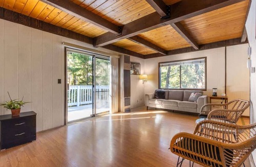 Crestline House | ‼️Comfy 2BR Getaway Near Lake Grego w/Mtn Views