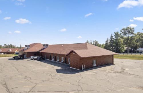 Breezy Point Hotel | Commander Motel