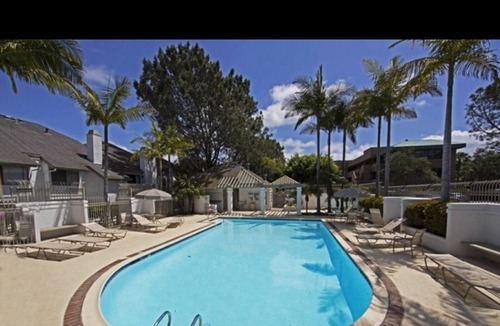 Solana Beach Condo | Completely Remodeled! Blocks to racetrack and beach, AC, wash/dryer & pool/spa