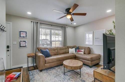 Oxford House | Condo w/Pool: Walk to University of Mississippi!
